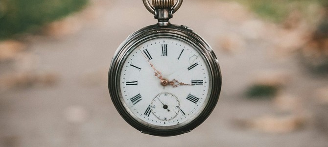 Автор и исполнитель песни